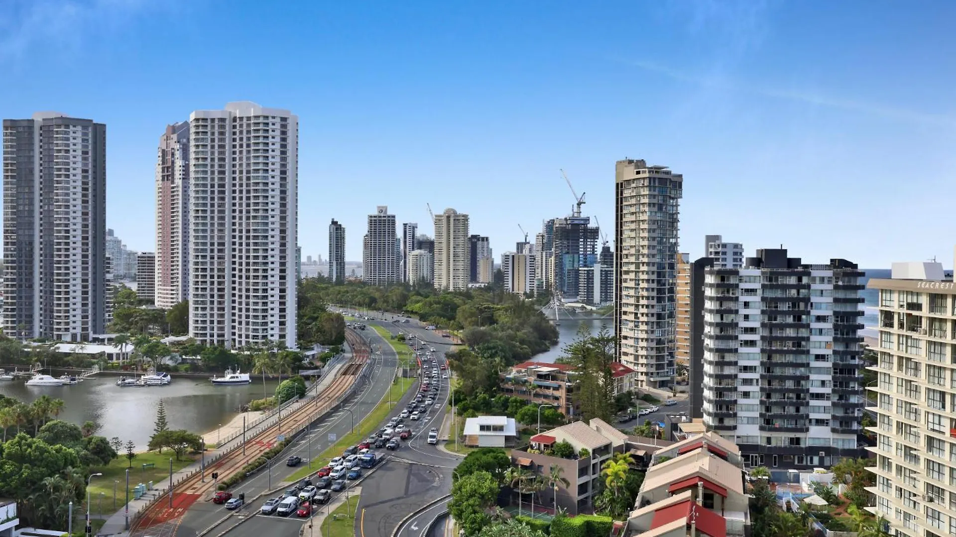 Apartment Ocean View 2-bed With Pool, Tennis Court & Bbq
