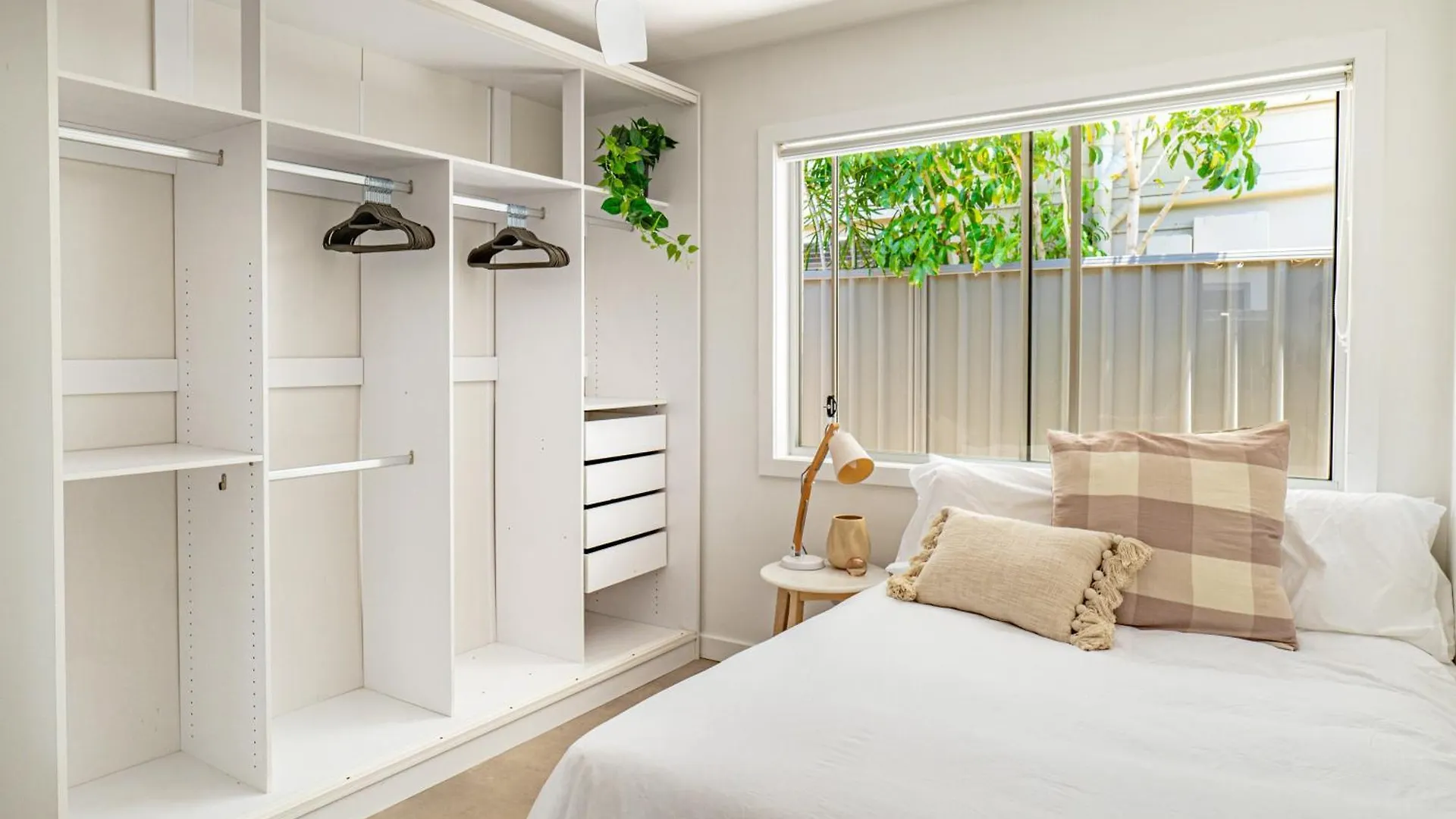 The Palm House Sun Surf And Style In Miami Holiday home Gold Coast