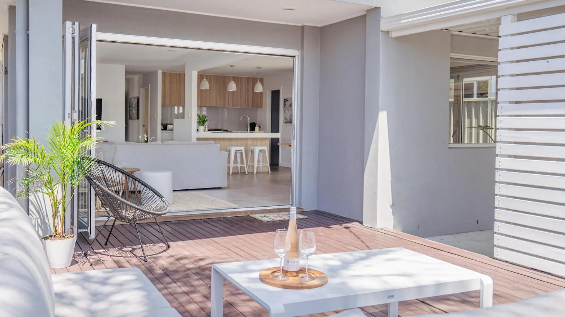 The Palm House Sun Surf And Style In Miami Holiday home *