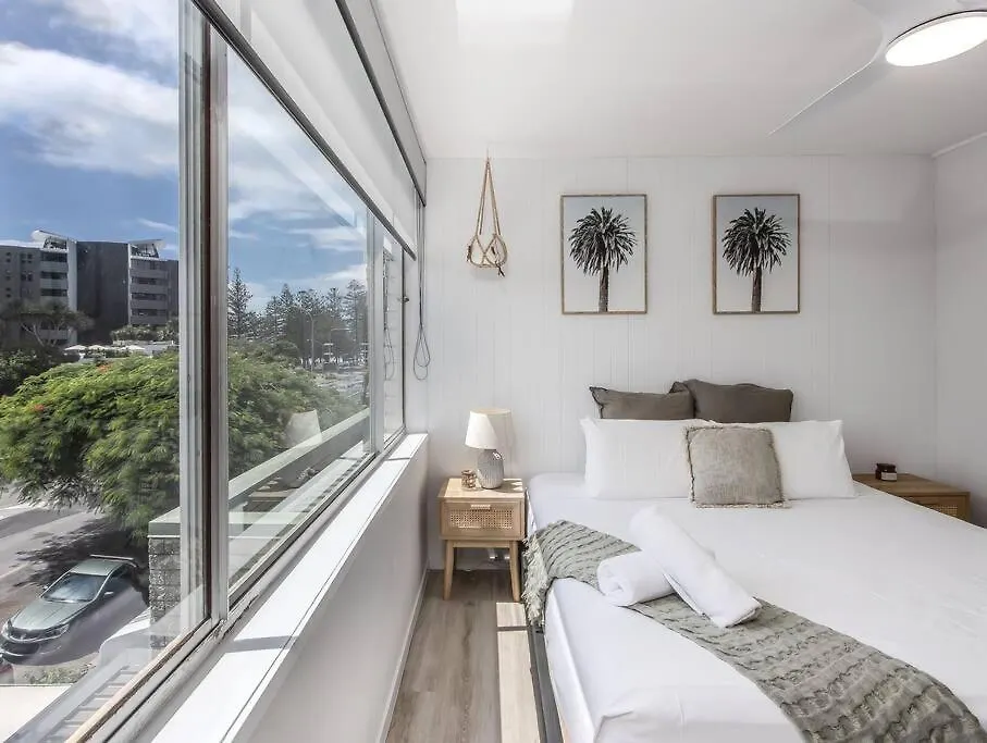 Apartment The Local Burleigh Heads