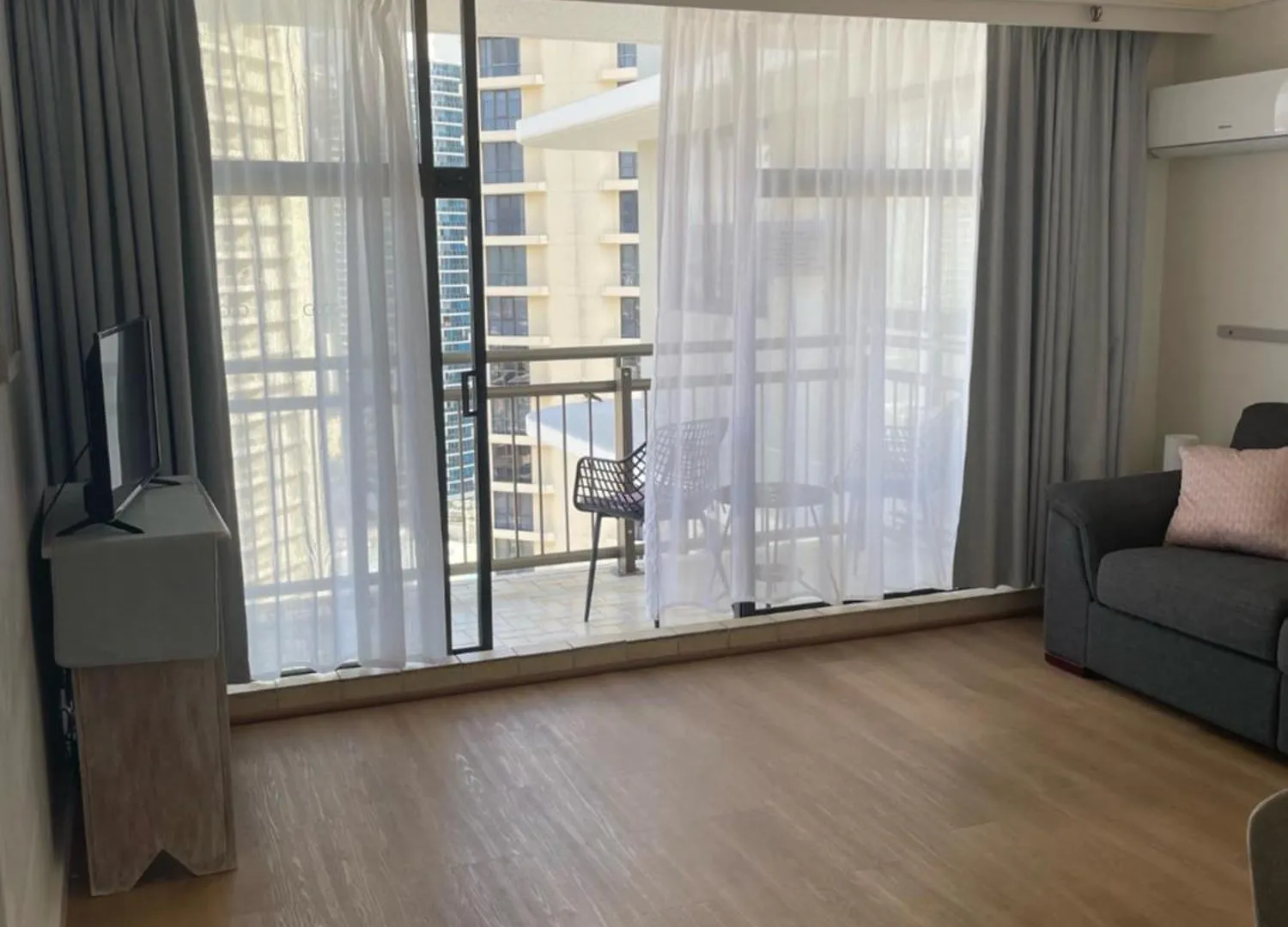 Surfers Paradise 1bdrm Apt Centrally Located Gold Coast