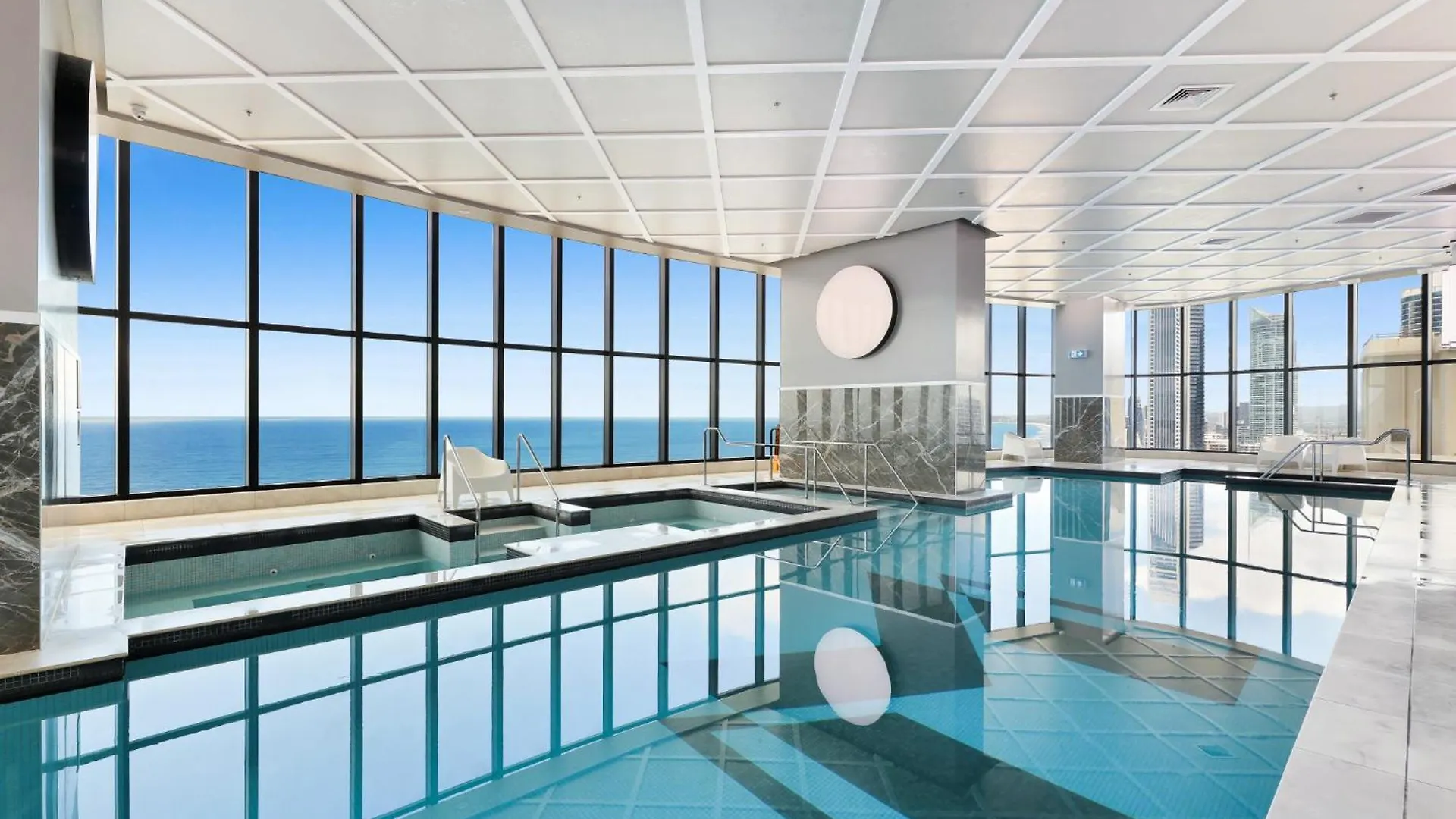 71st Floor Premium With Expansive Ocean Views Apartment Gold Coast