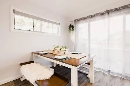 An Idyllic Boho Style Retreat High-end Kitchenware Ferienhaus Gold Coast