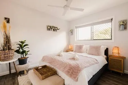 An Idyllic Boho Style Retreat High-end Kitchenware Dom wakacyjny *