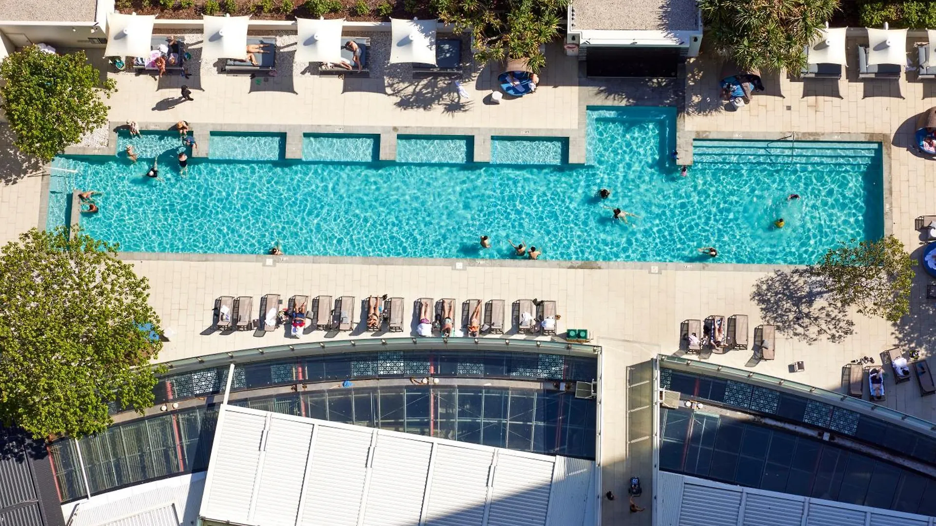 Hilton Surfers Paradise & Residences אתר נופש גולד קוסט