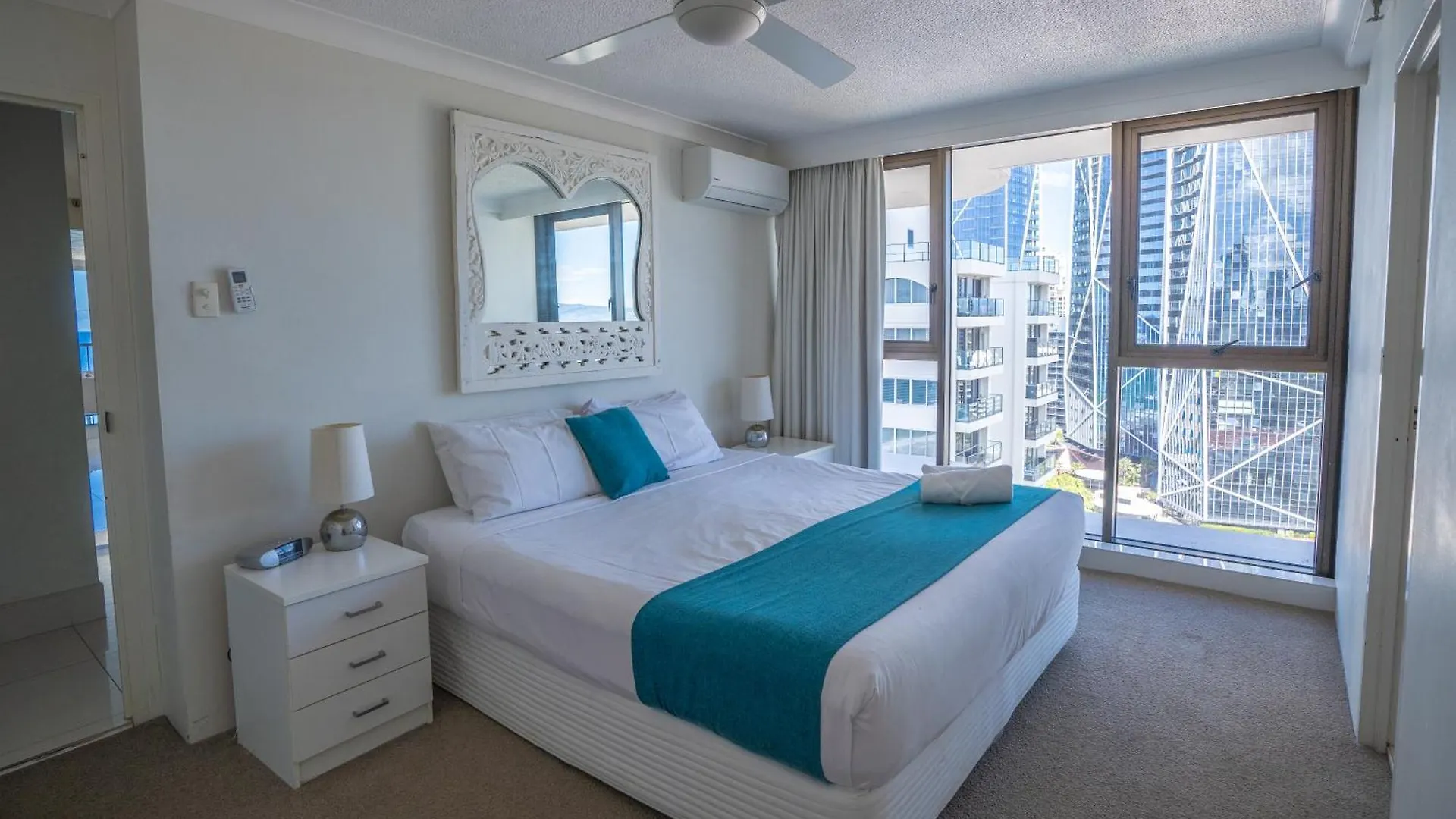 Surfers Aquarius On The Aparthotel Gold Coast