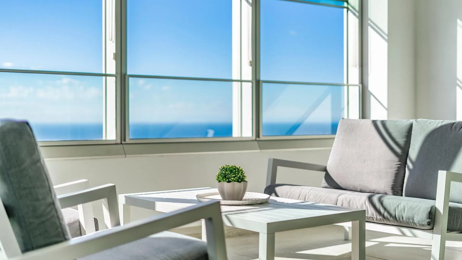 Designer At Q1 - Gclr * Gold Coast