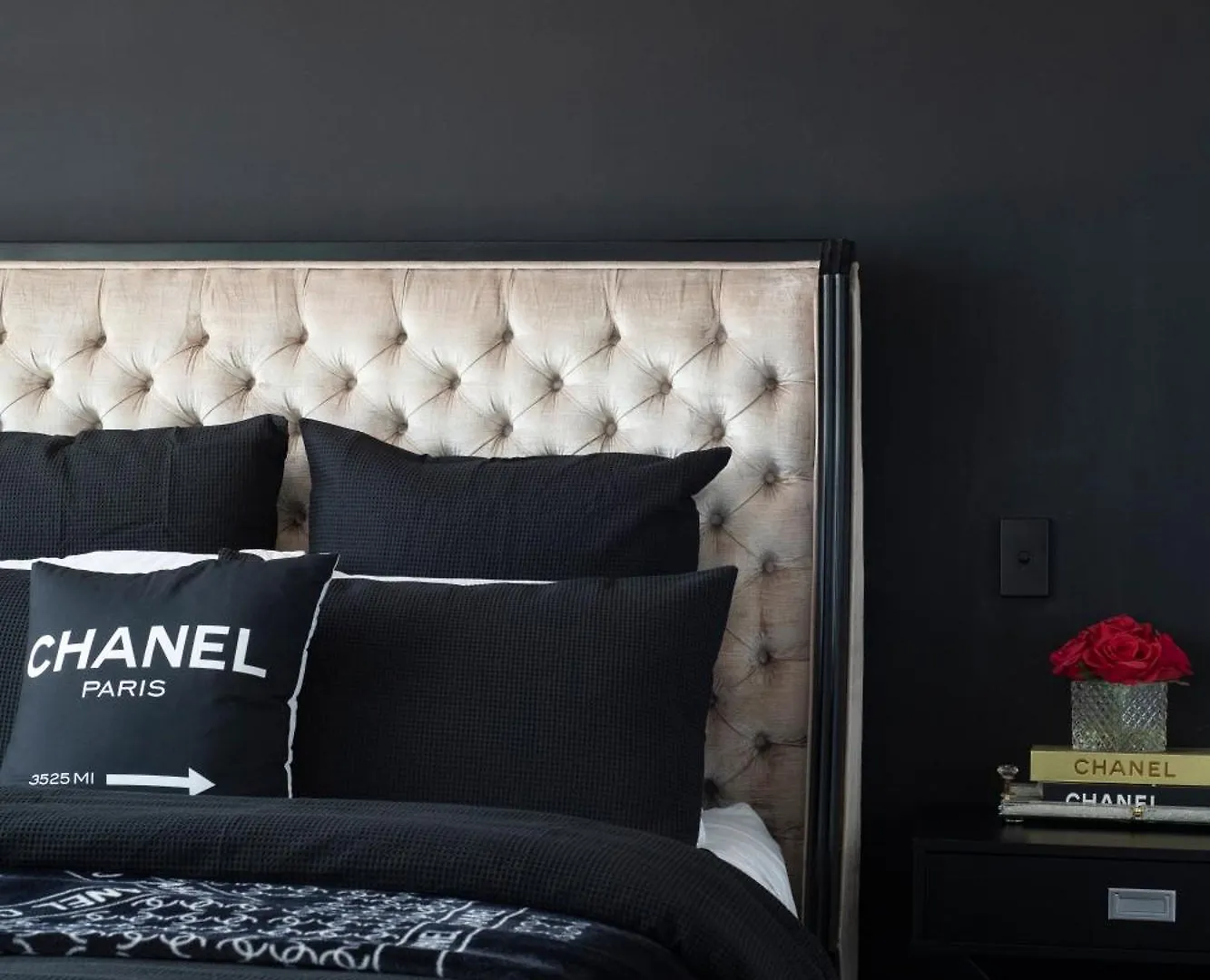 Couture Comfort - Luxe Chanel Themed 公寓 黄金海岸