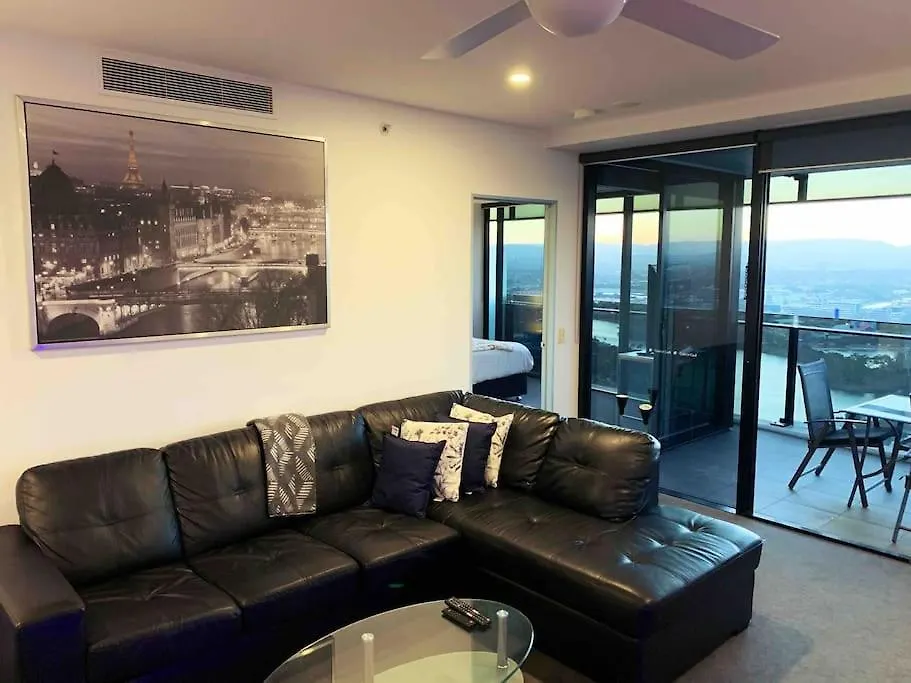 Circle On Cavil - Large Beach/mountain View *