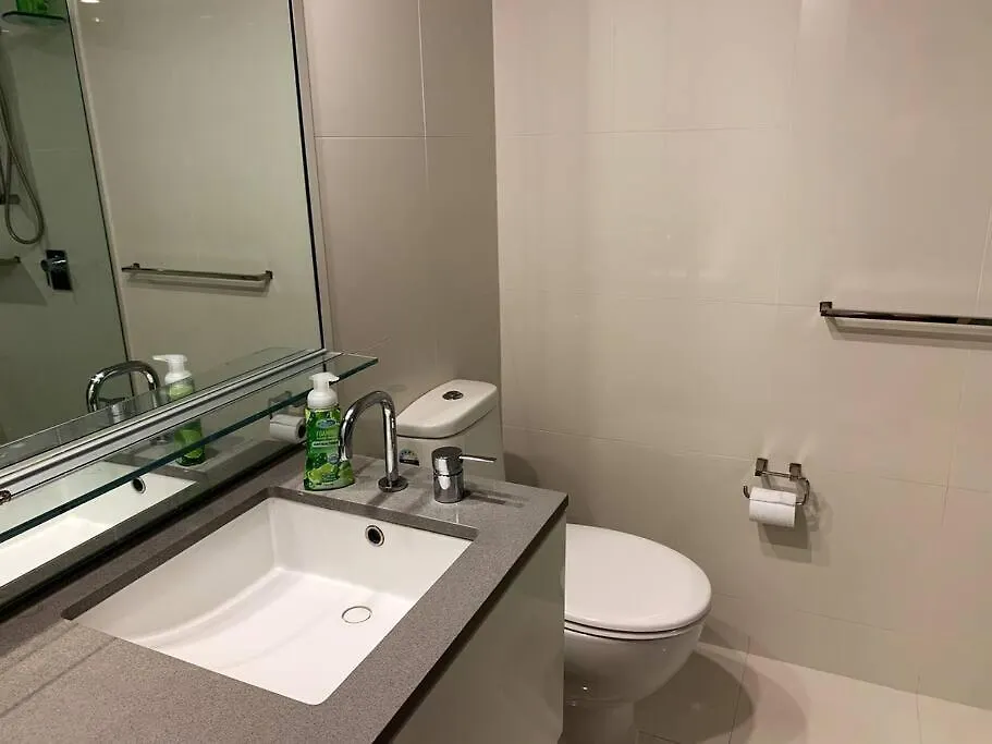 Circle On Cavil - Large Beach/mountain View Gold Coast