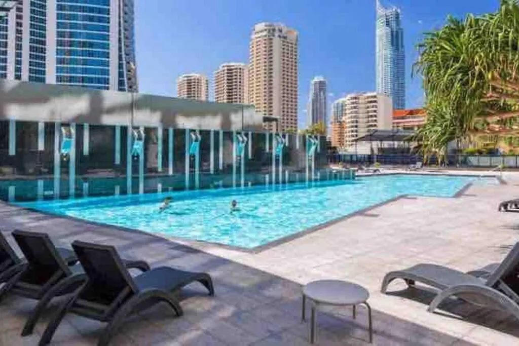 Apartment Circle On Cavil - Large Beach/mountain View