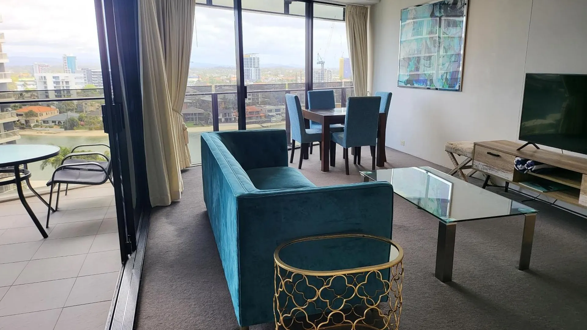 Circle On Cavill - Hosted By Coastal Letting Apartment *