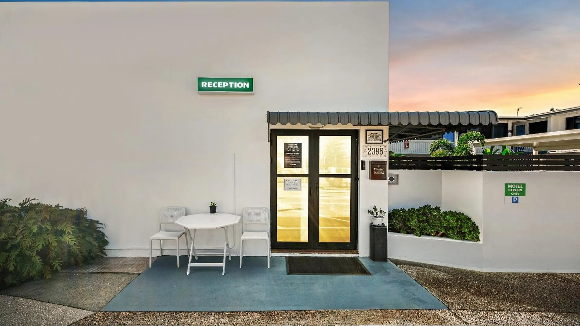 Montego Mermaid Motel Gold Coast