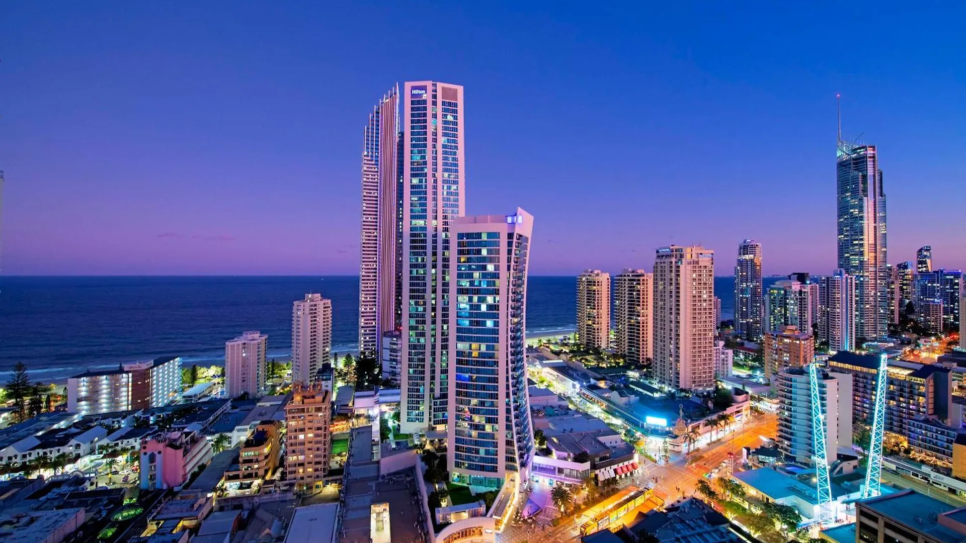 Ocean View With Balcony - Circle On Cavill - Location! - Self Contained & Privately Managed *