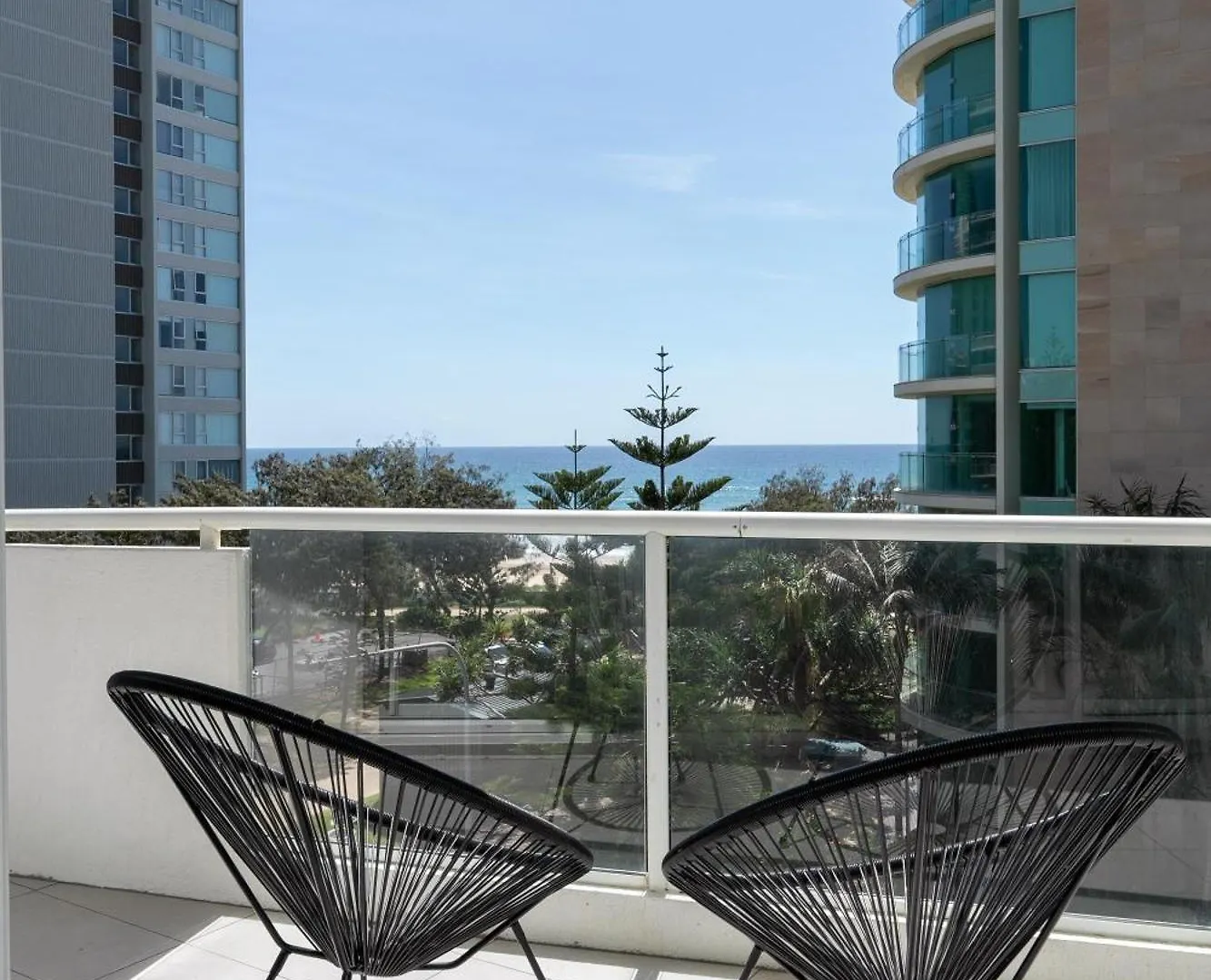 Apartment 19 Carlton *