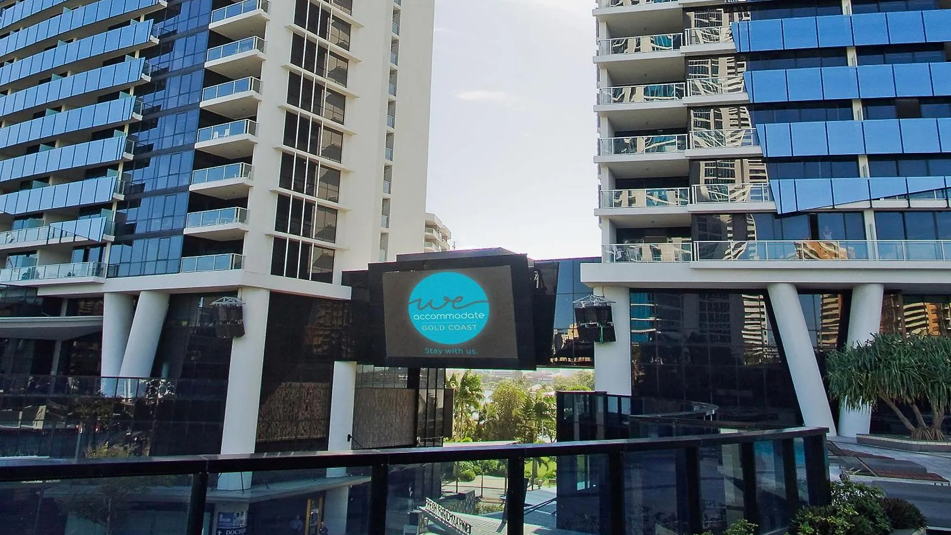 Circle On Cavill 2 Bedroom 1 Bathroom Ocean View — Q Gold Coast