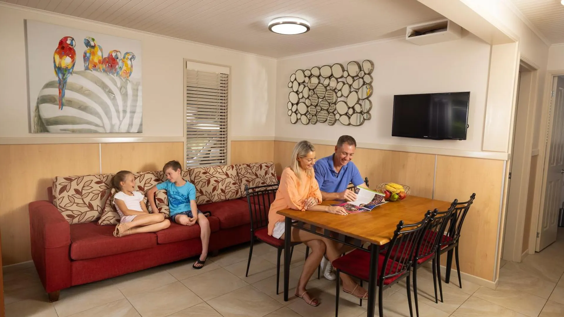 Ashmore Palms Village Resort 4*