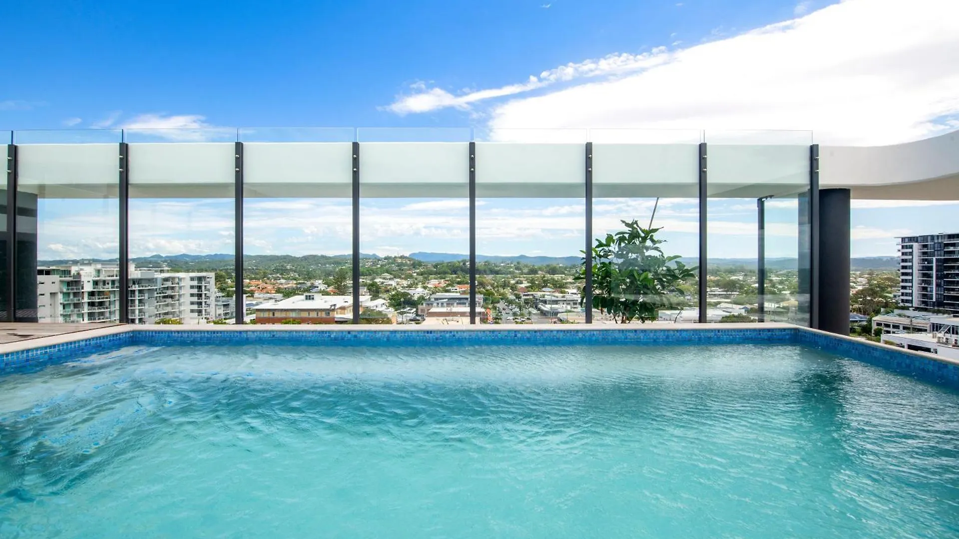 2br Luxury Palm Gold Coast