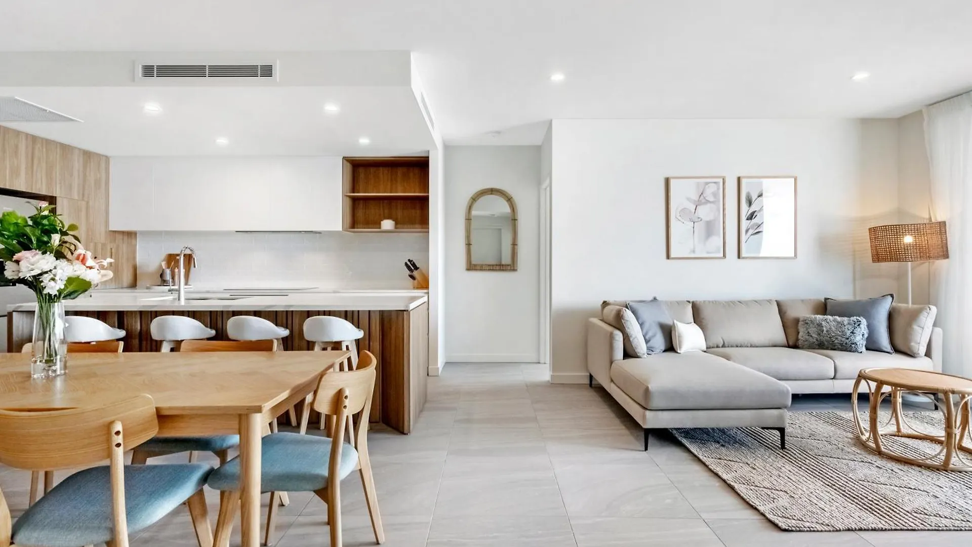 Apartment 2br Luxury Palm