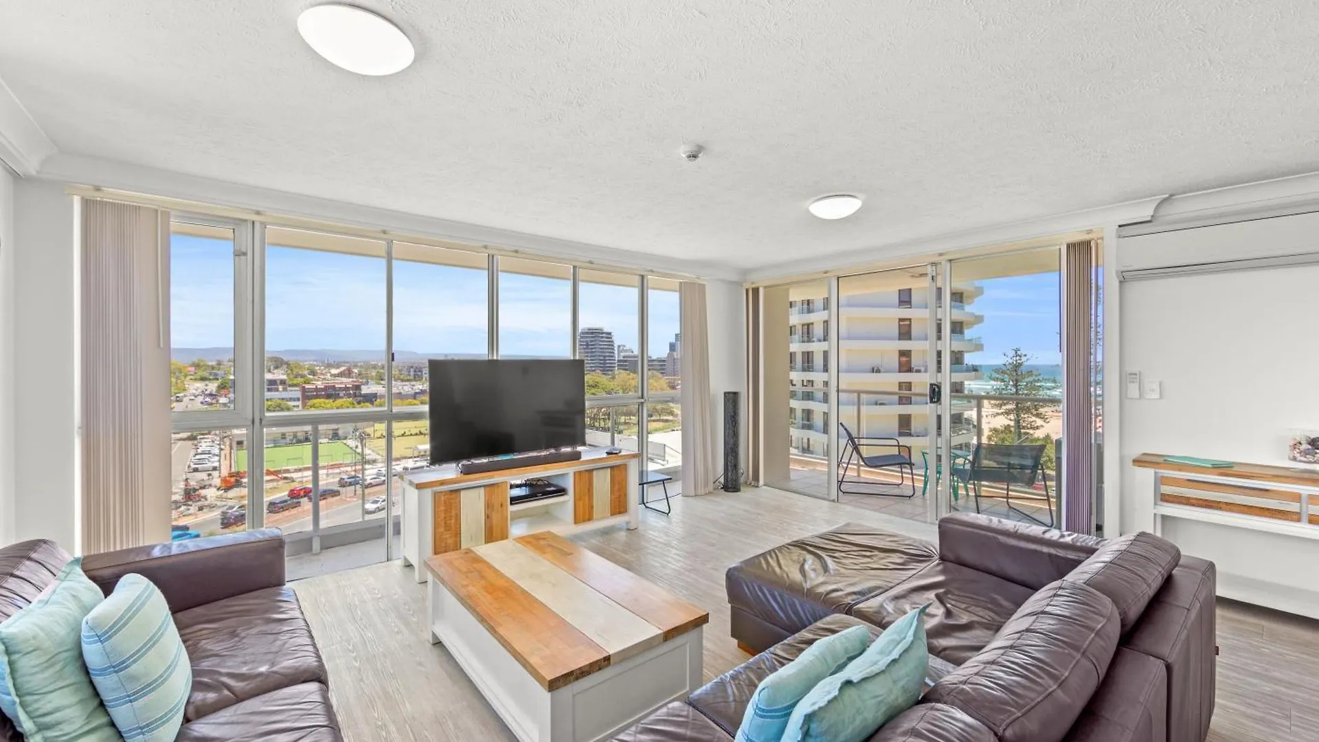 Burleigh Tower 4* Gold Coast