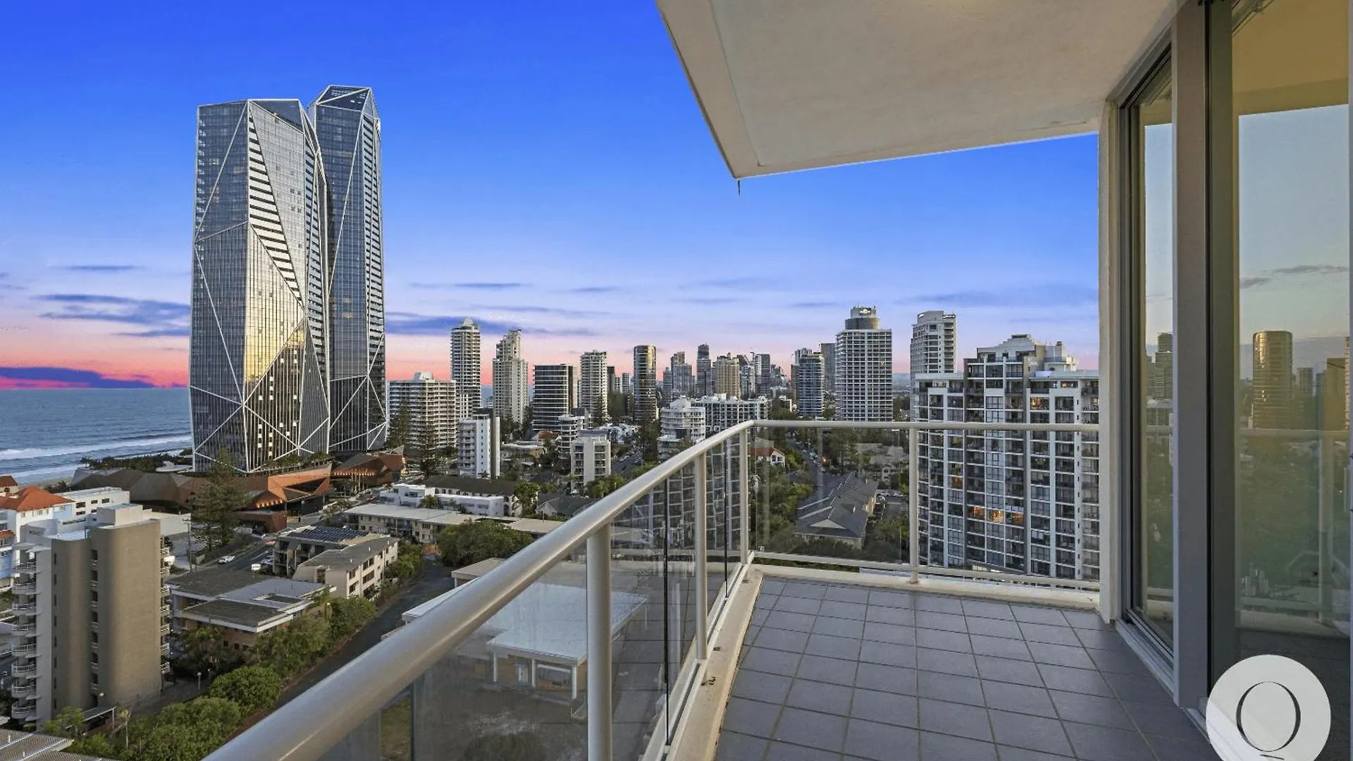 Wings Penthouses - Qstay
