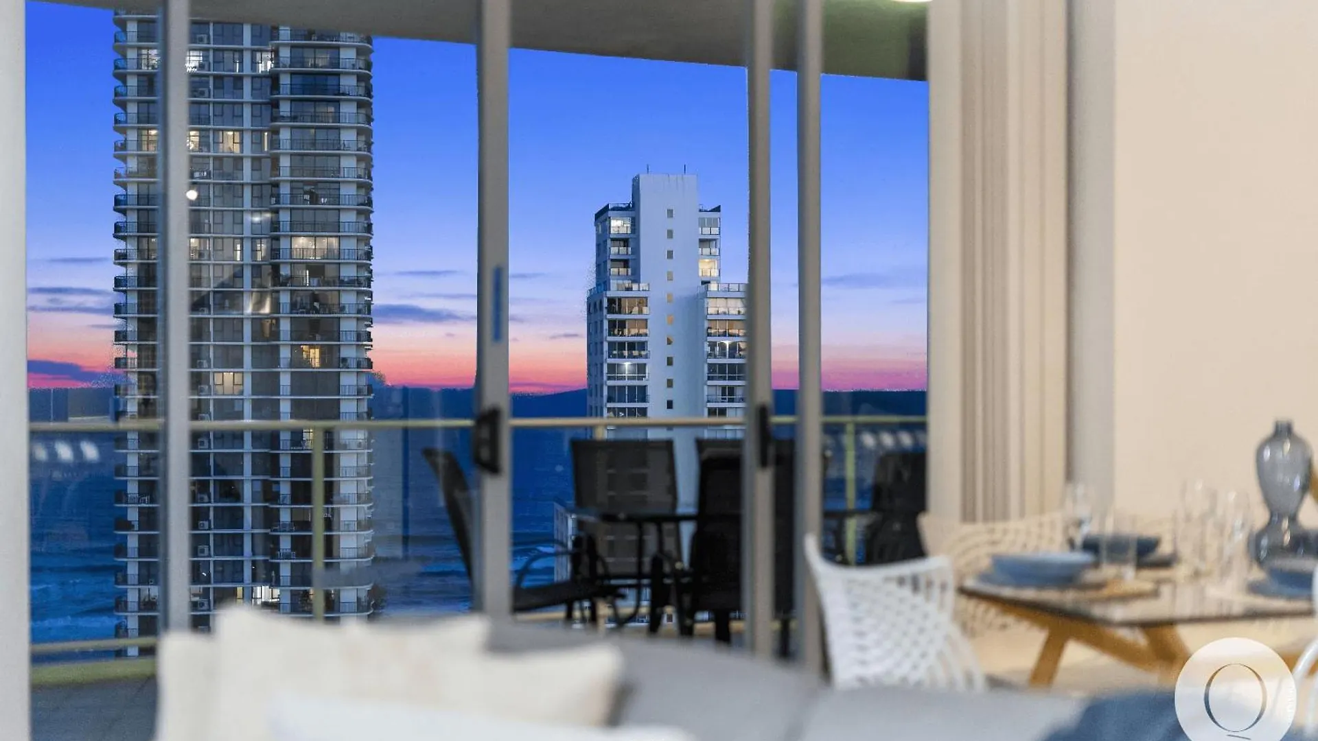 Wings Penthouses - Qstay