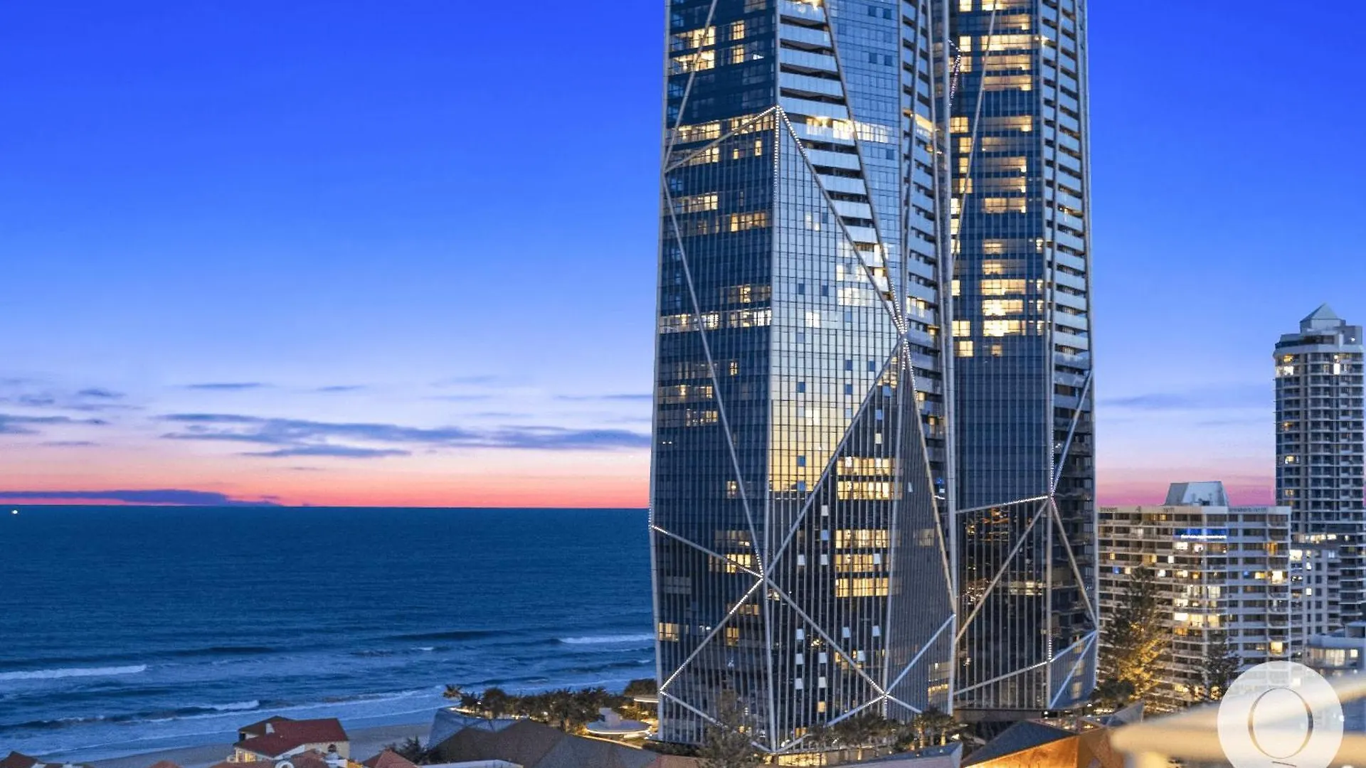 Wings Penthouses - Qstay Gold Coast
