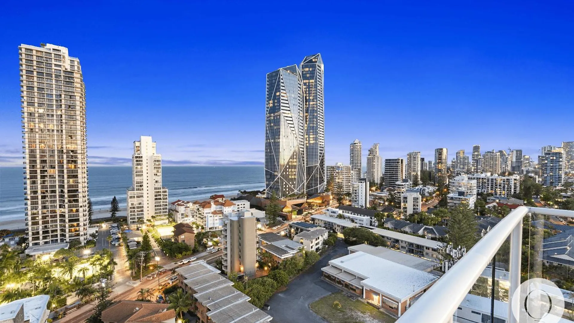 Wings Penthouses - Qstay