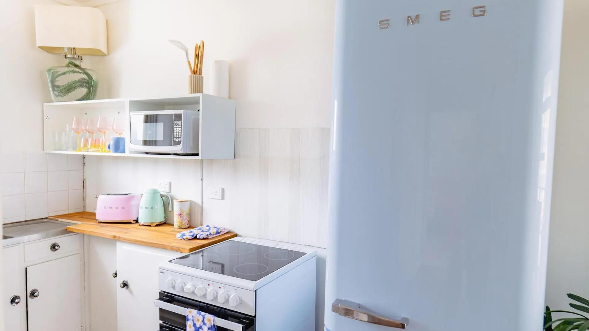 Apartment 2br Seaside Serenity In Burleigh Waters Gold Coast