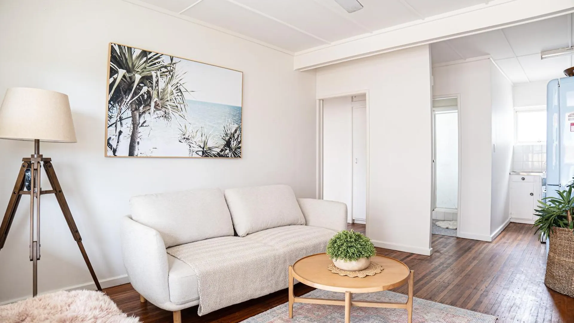 2br Seaside Serenity In Burleigh Waters Apartment