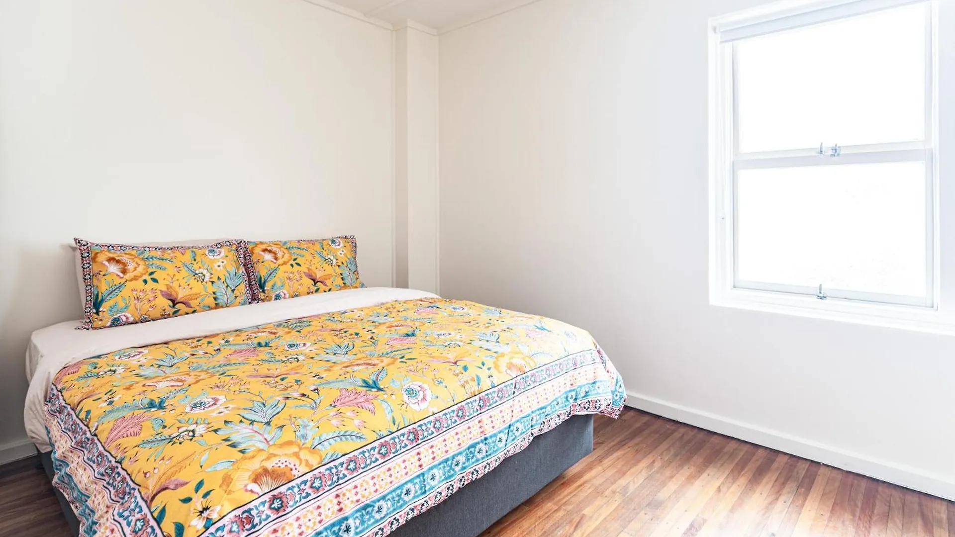 2br Seaside Serenity In Burleigh Waters Apartment