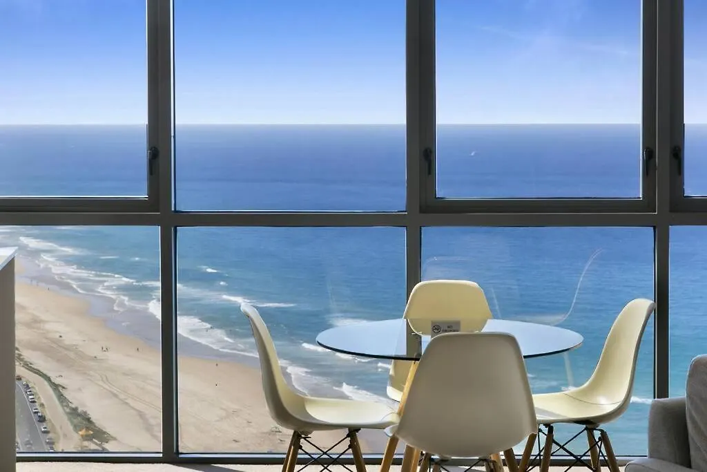 Premium Oceanfront Unit At Rhapsody Surfers Paradise アパート