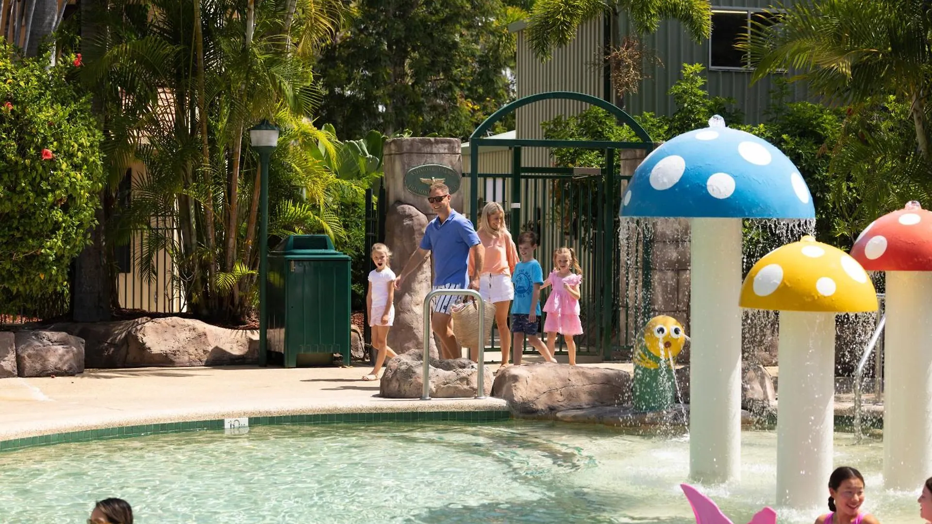 Resort Ashmore Palms Village 4*