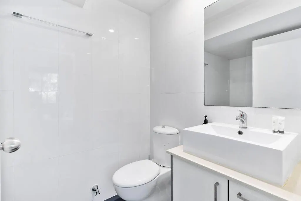 Apartment Surfers Paradise Beachside Retreat