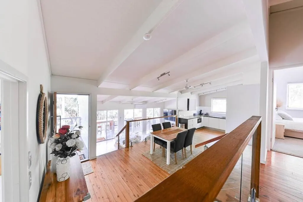 Holiday home 3br1.5ba Family Haven W Parking Gold Coast