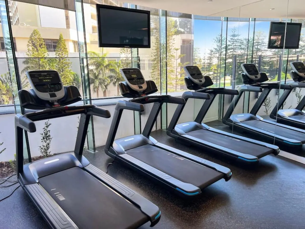 Apartment Stylish 21st Floor Oracle Tower 2 Ocean Views Free Parking Gold Coast