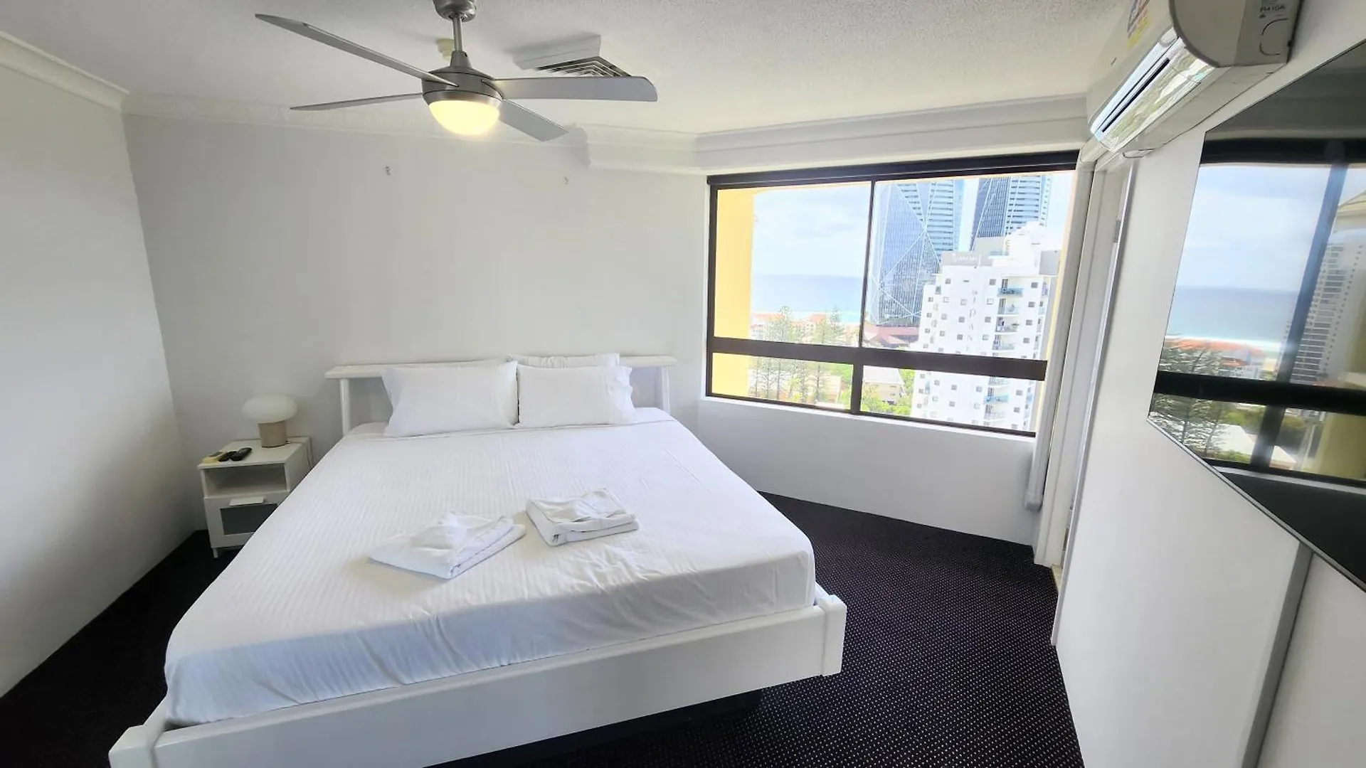 Surfers Hawaiian Aparthotel Gold Coast