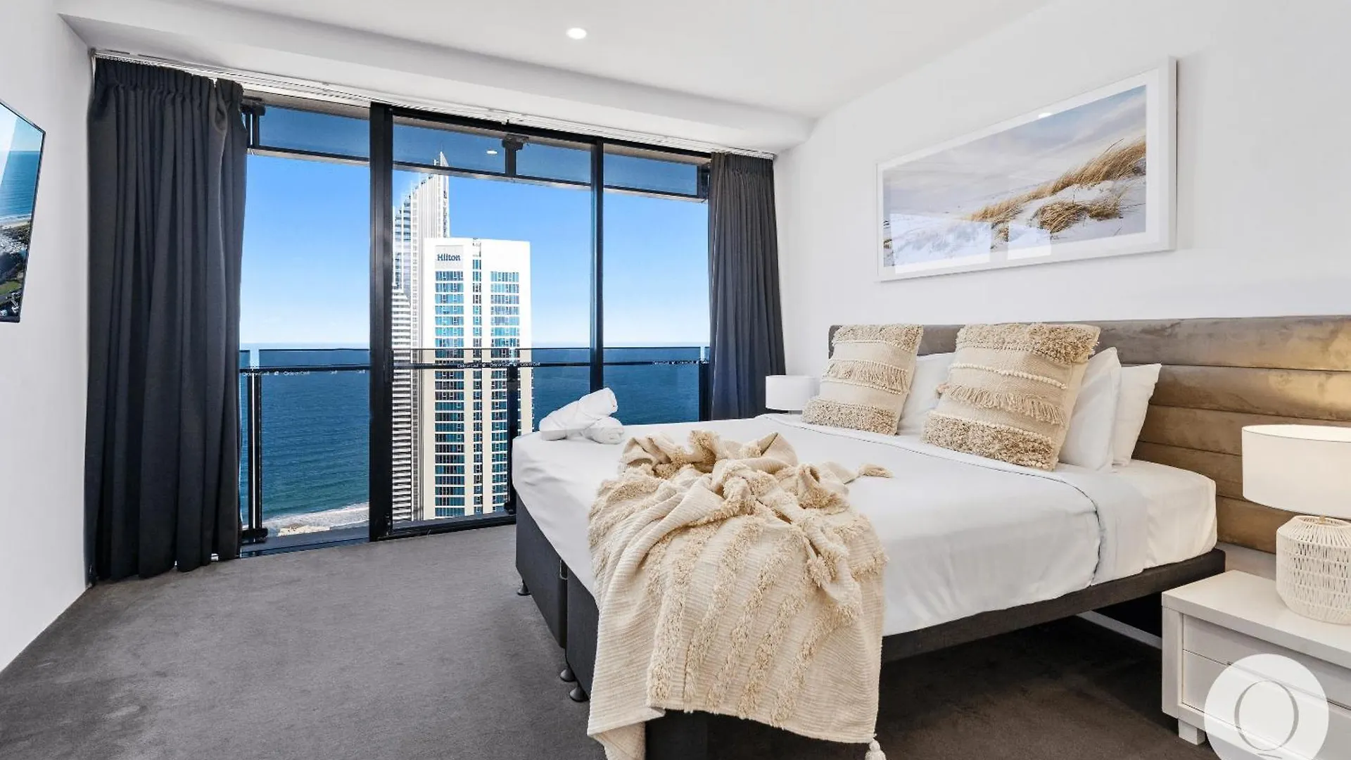 Spectacular Family Kids Free 3 Bedroom Ocean At Circle On Cavill - Q Gold Coast