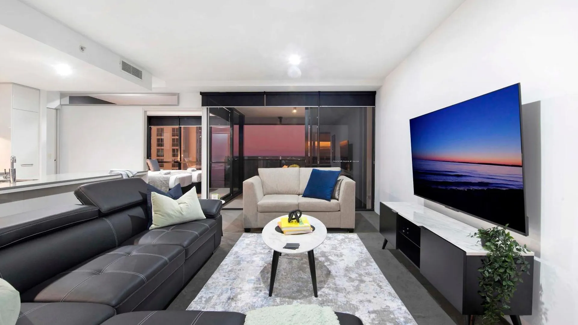 Ocean View With Balcony - Circle On Cavill - Location! - Self Contained & Privately Managed Apartment *
