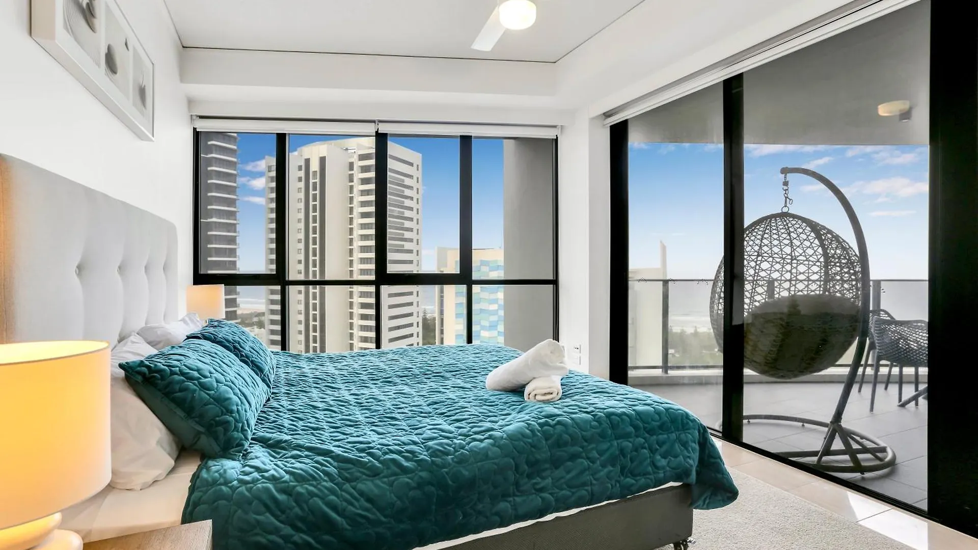 Apartment Stunning 2br2b Spectacular Ocean Views *