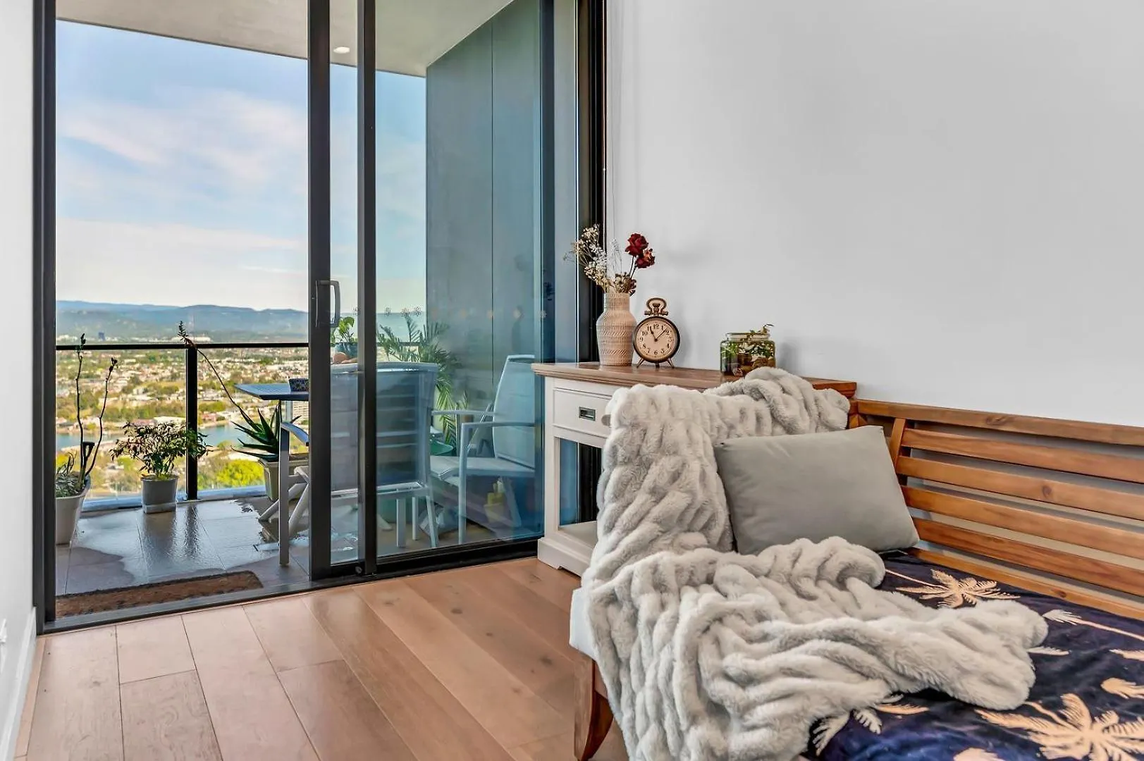 Casino Residences 1 & 2 Bedroom * Gold Coast