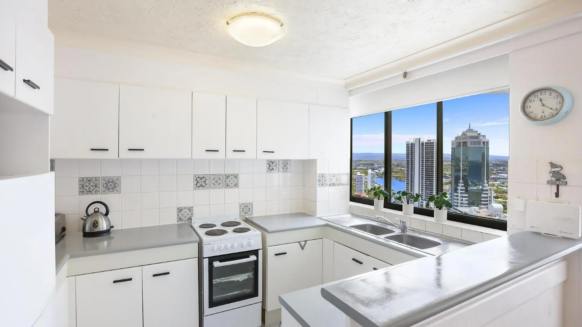 1 Bedroom And 1 Living Family Gold Coast