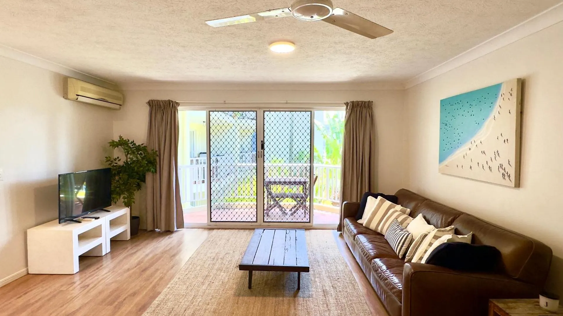 Surfers Tradewinds 3* Gold Coast