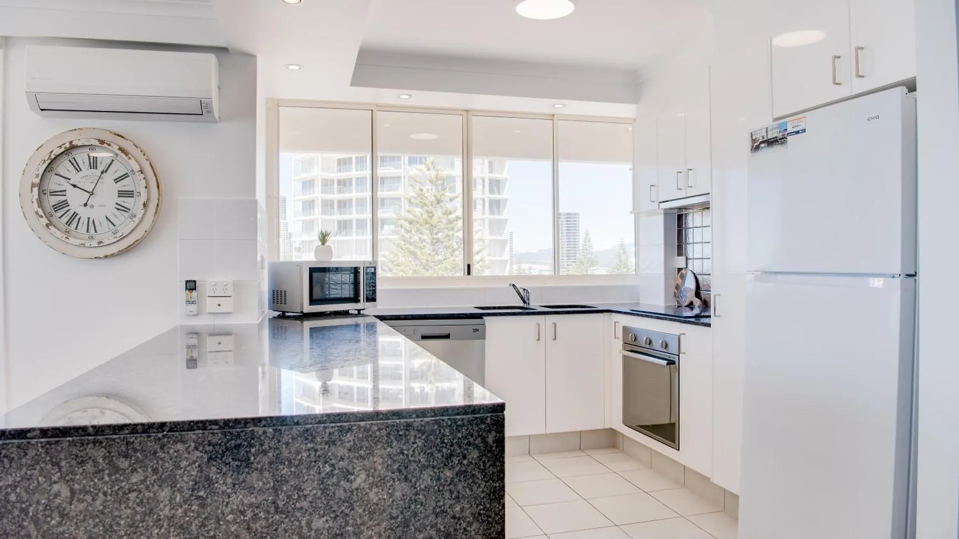 Apartmanhotel Viscount On The 4*
