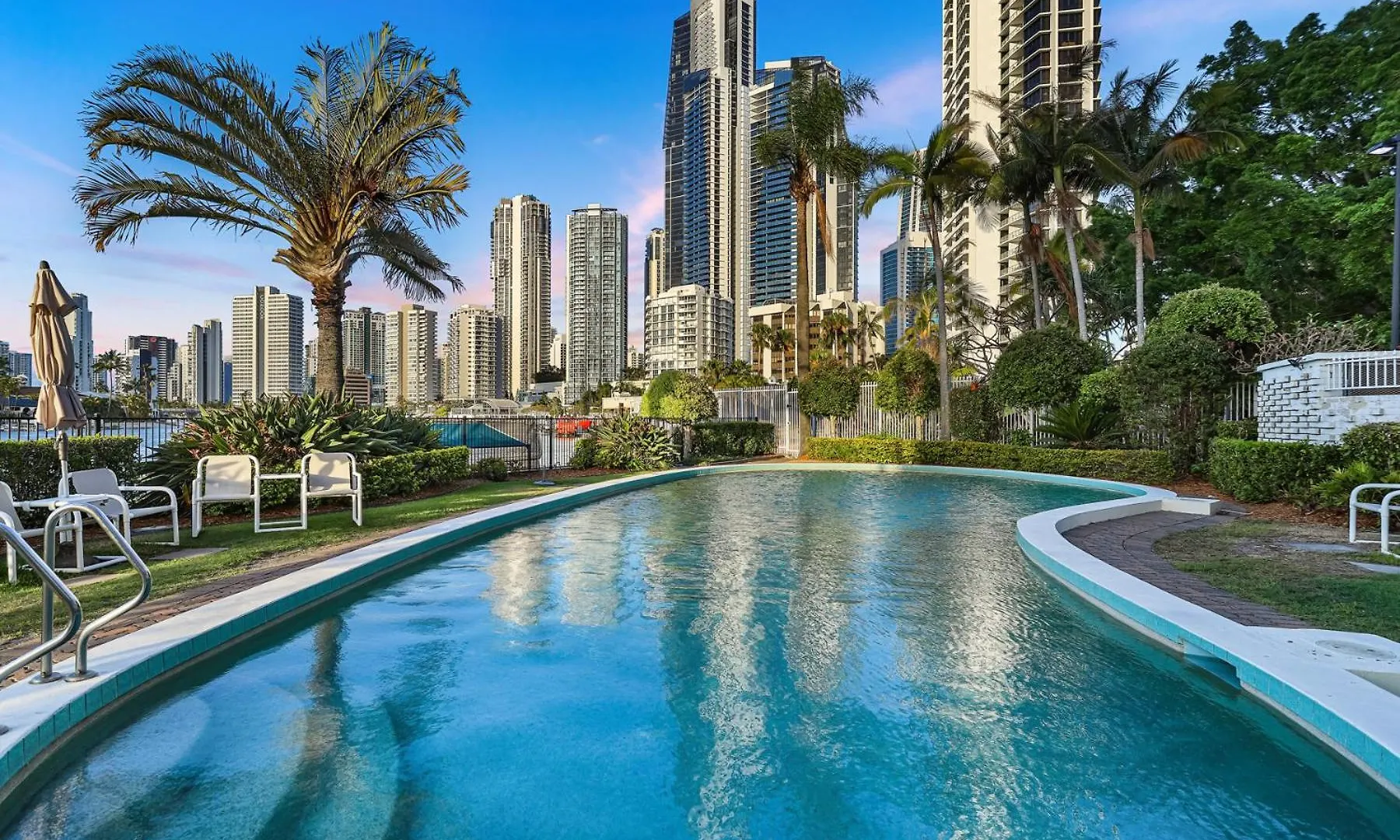 Amazing Water Views Surfers Paradise * Gold Coast