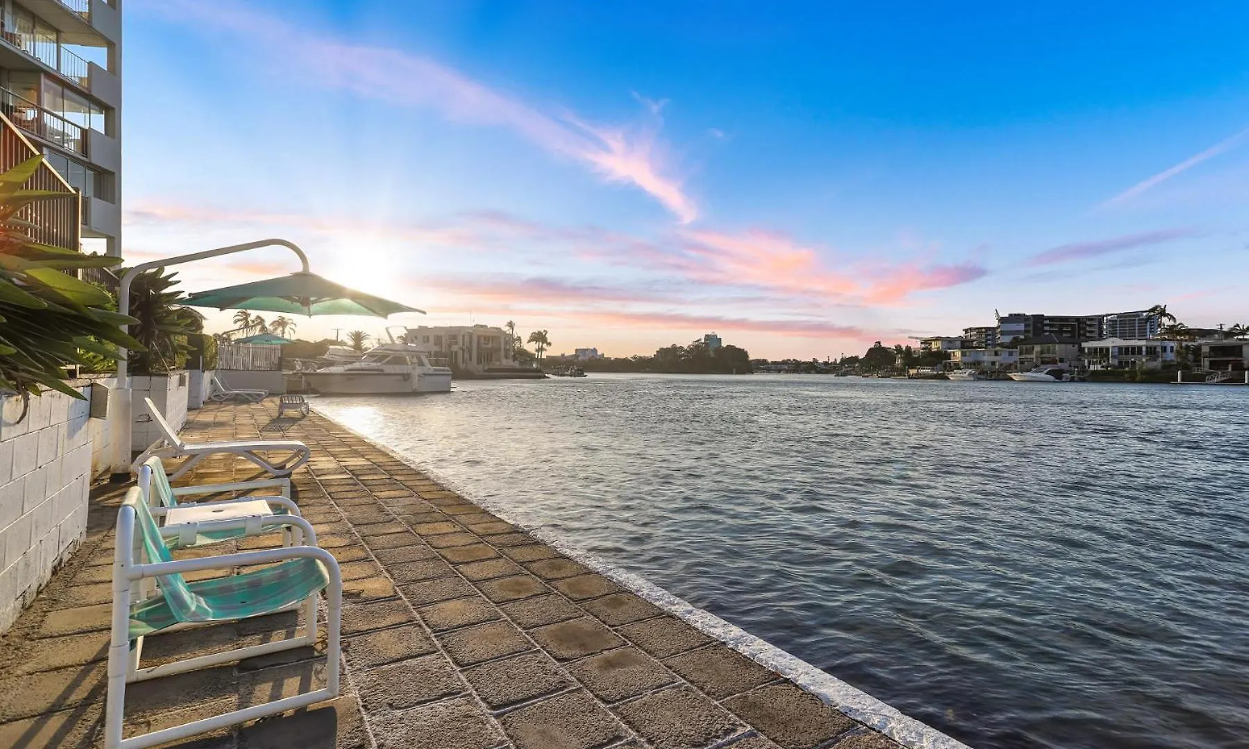 Amazing Water Views Surfers Paradise