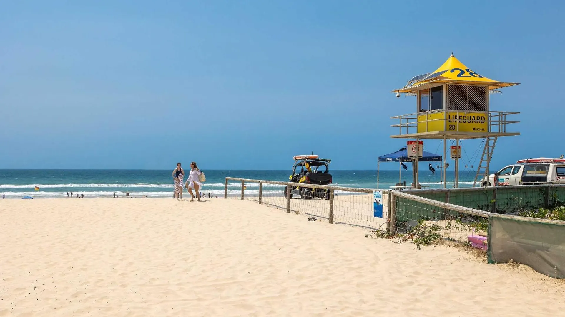 Sandy Shores - Large Family Retreat * Gold Coast