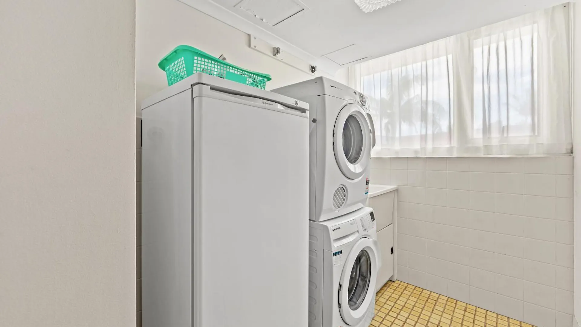Southern Cross Beachfront 4*