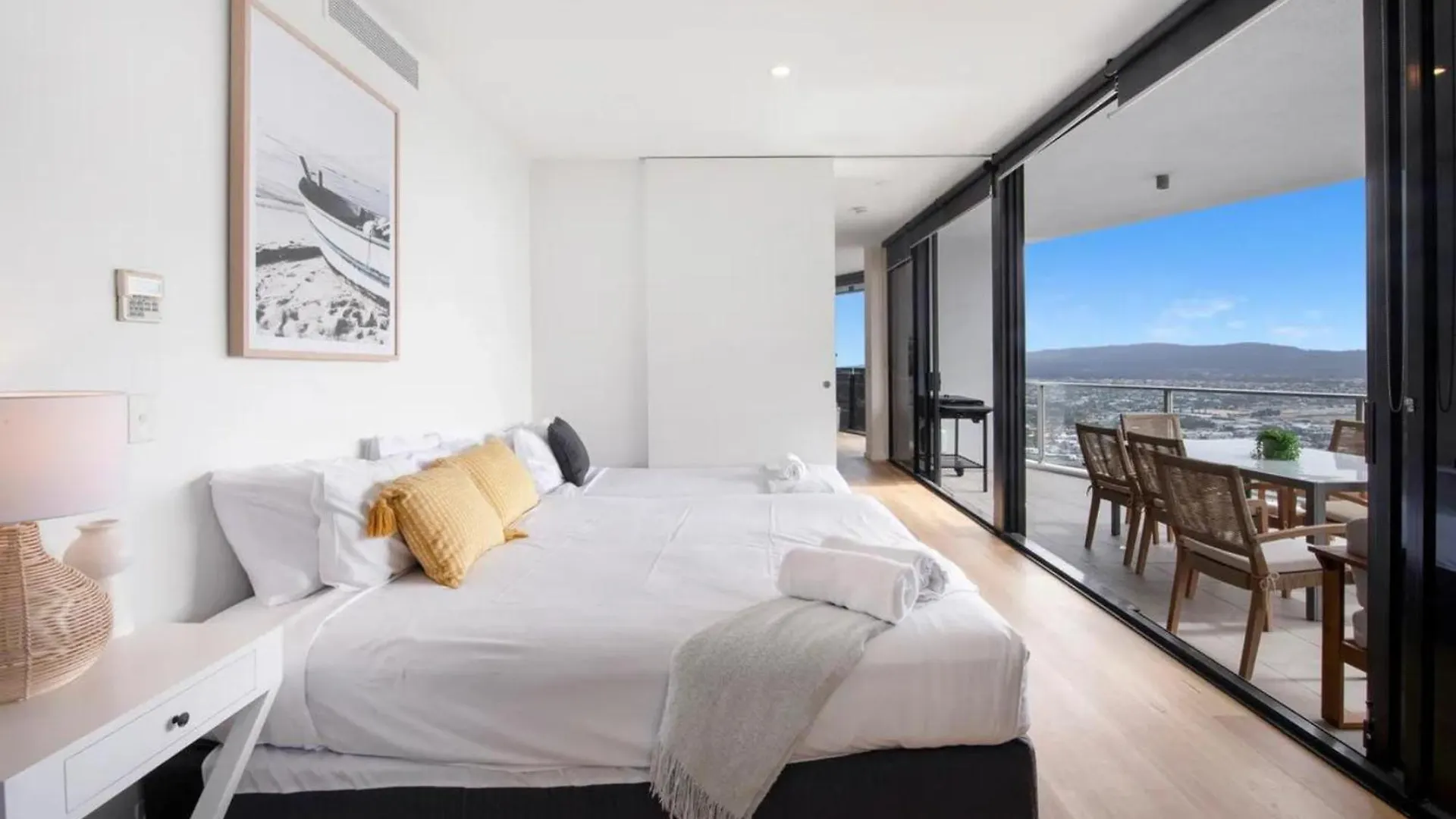 3 Bedroom 3 Bathroom Sub Penthouse Spa At Circle On Cavill - Q * Gold Coast