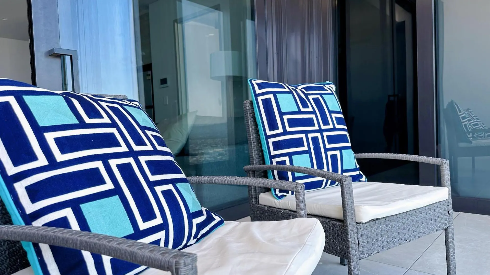 Ocean Vista Retreat 2 Kingbeds Ocean View * Gold Coast
